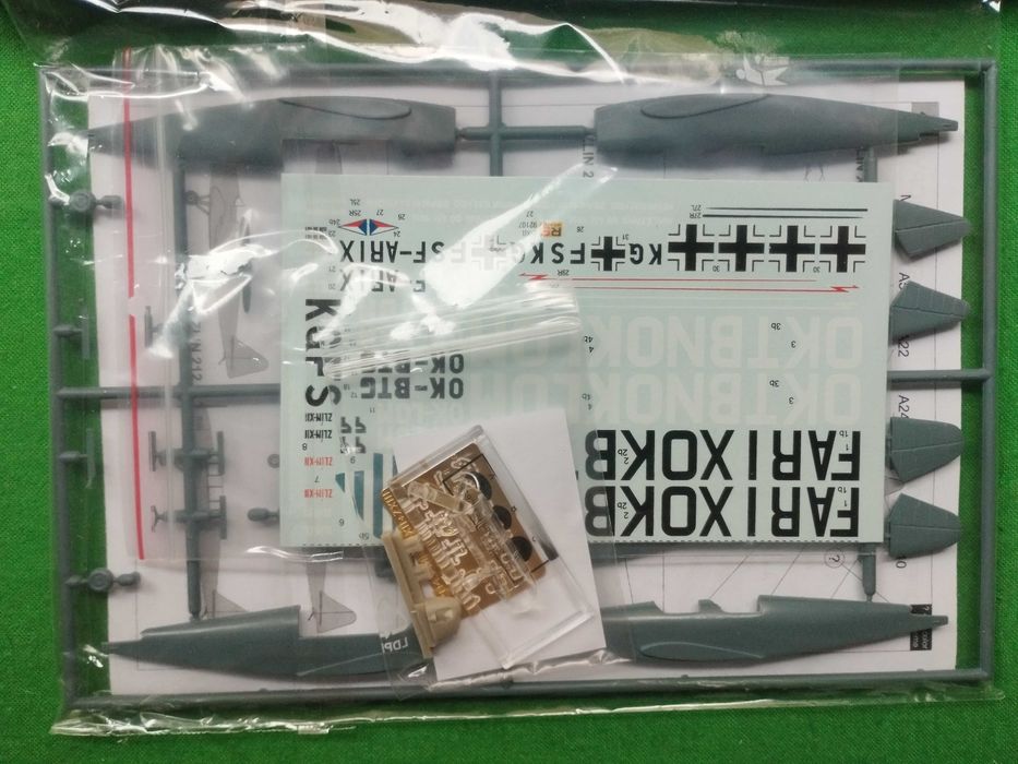 1/72 RS Models 92107 Zlin Z-XII 12 kit modelismo