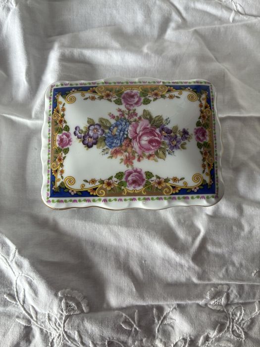 3 Peças T.Limoges 1 caixa e 2 pratos para bolos