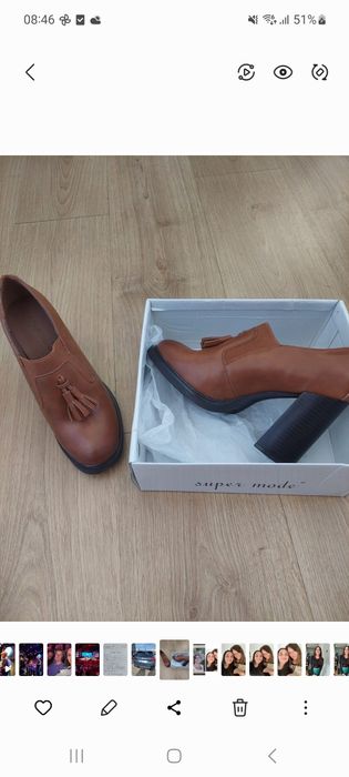 Sapatos altos, novos, castanhos, num 38