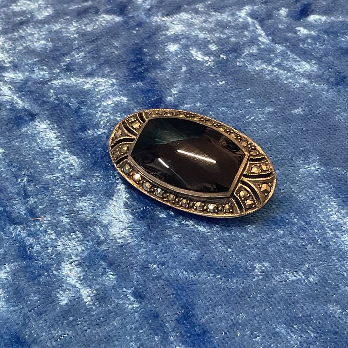 Broche prata inglesa peça vintage Art deco 4 cm