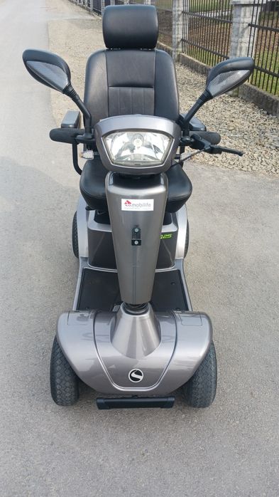 Skuter  Elektryczny Sterling S425.