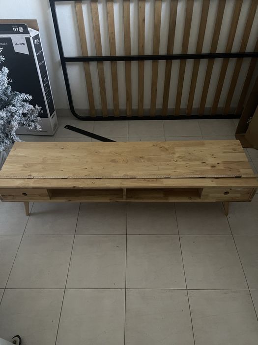 Aparador Tv Sklum em muito bom estado