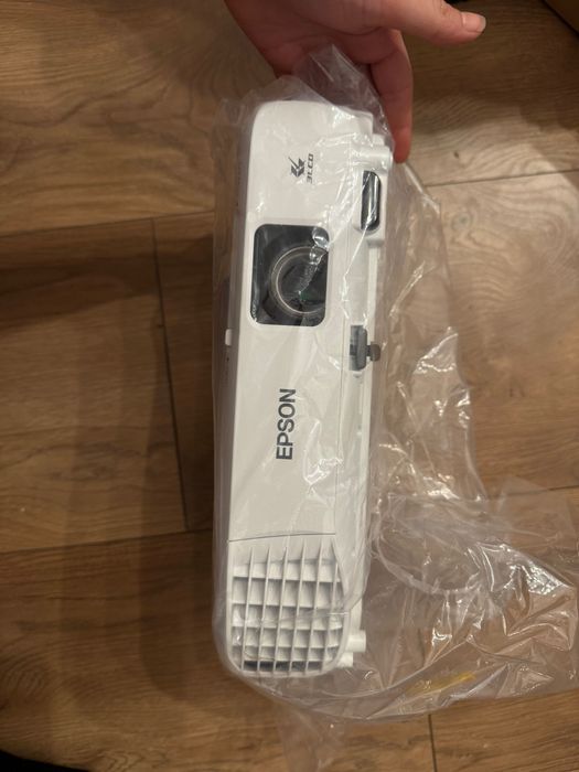 Projektor LCD Epson EB-W06 WXGA 3700lm HDMI głośniki