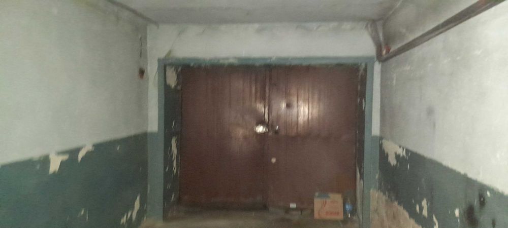 Продажа нежилого помещения.Победы-65