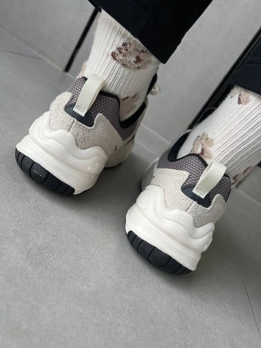 Жіночі кросівки Nike tech hera (DR9761-007): 4 500 грн. - Другие