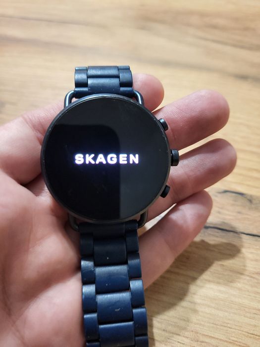 Smartw watch  Skagen Denmark DW1S1