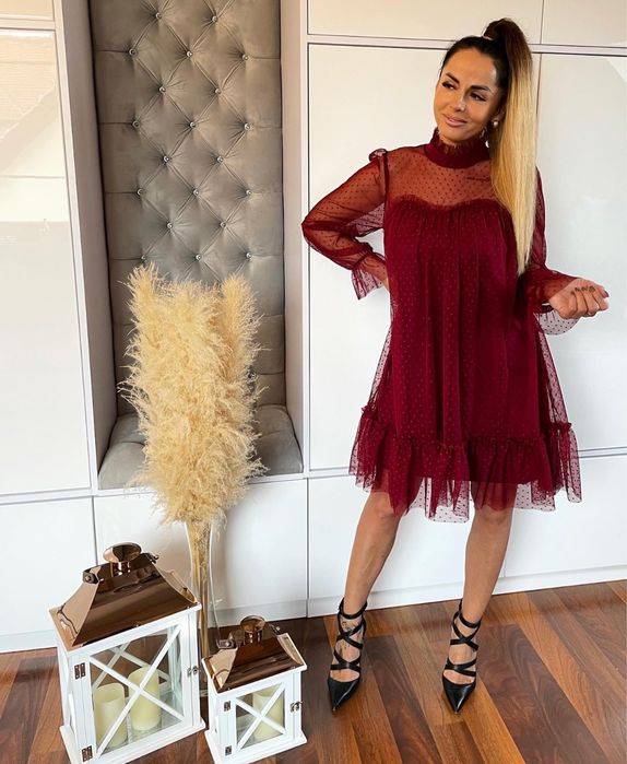 Sukienka Tiulowa ala Just Unique koktajlowa  Elegancka Falbanka