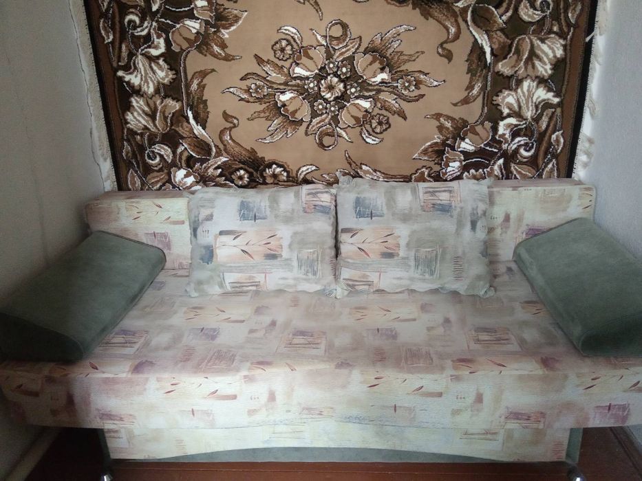 Килим на стінку або підлогу