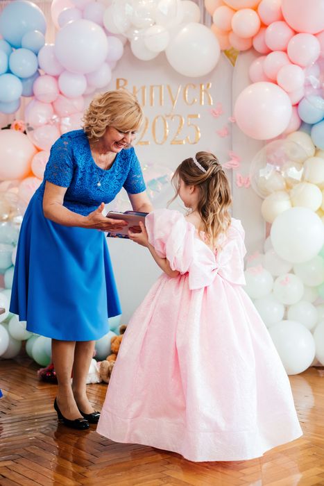 Випускна сукня в садочок ( 116 розмір)
