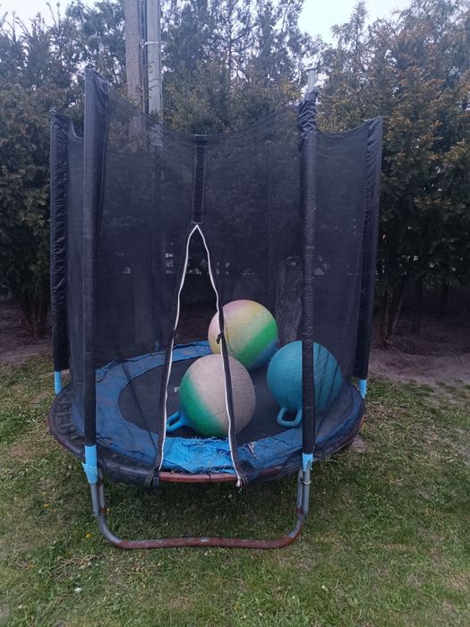 Trampolina dla dzieci