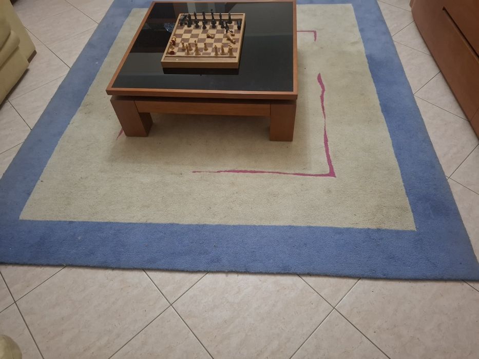 Mesa centro castanha e preta