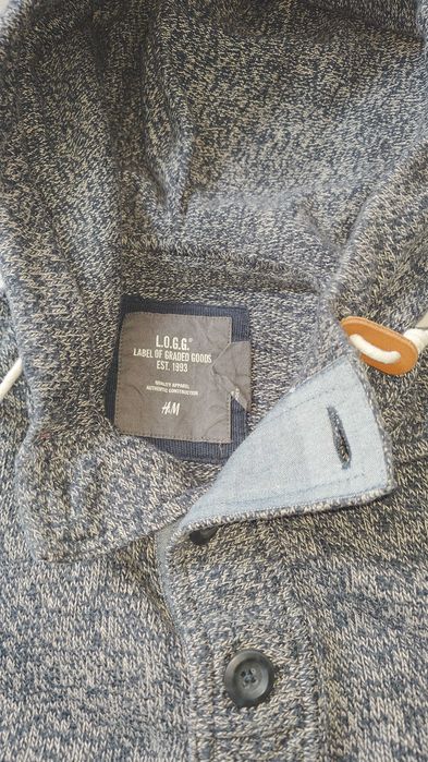 Sweter męski z kapturem
