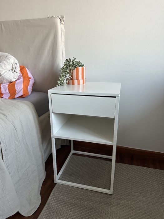 Stolik nocny Ikea VIKHAMMER