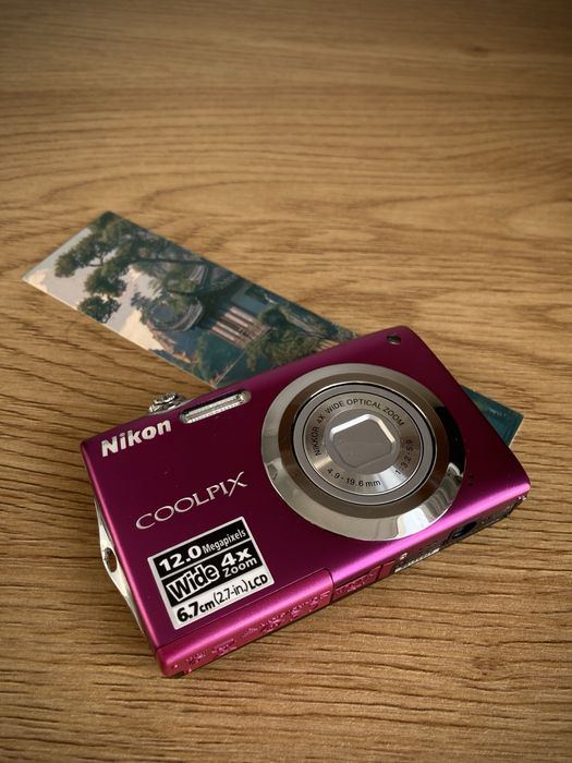 Nikon Coolpix S3000