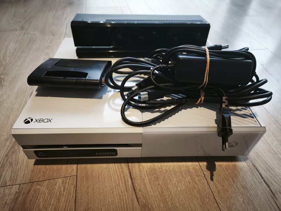 Konsola Xbox One + Kinect