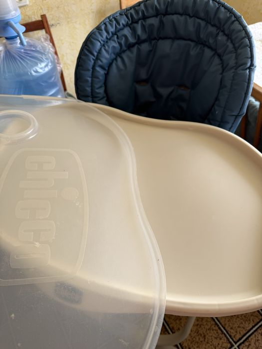 Стільчик для годування Chicco.