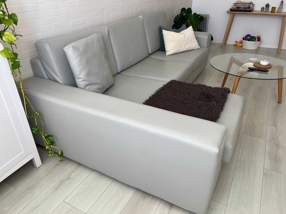 Sofá chaise longue cinzento