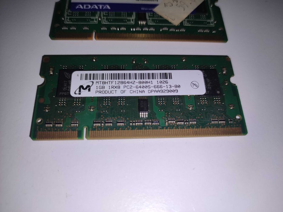 Pamięć RAM DDR2 SO-DIMM, dwie kości po 1GB, 800MHz