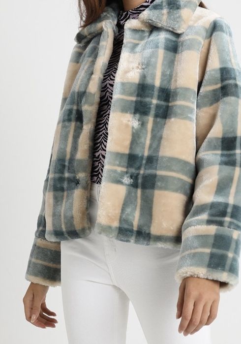 Futerko zimowe damskie w krate kolor beż z szaroscią marka Envii S