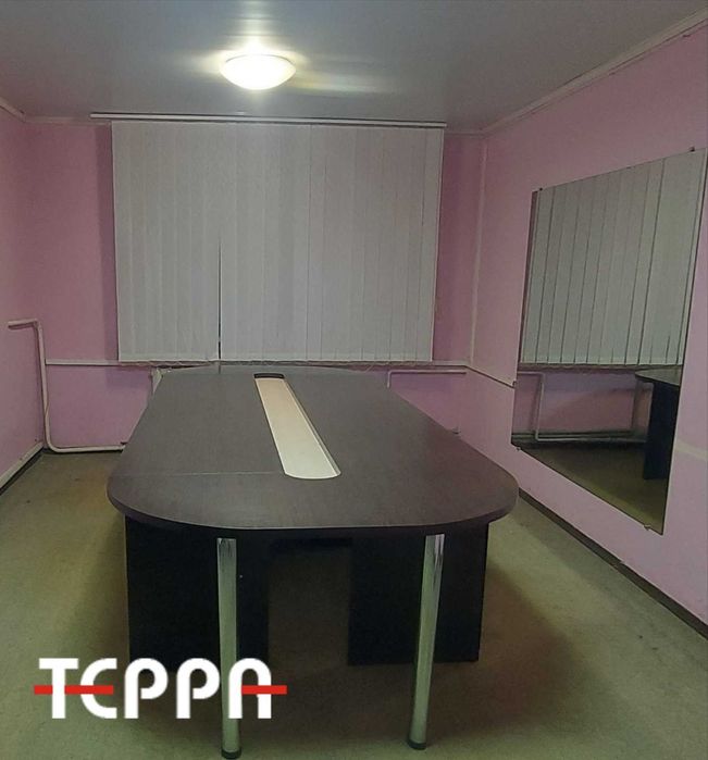 Продаж нежитлового приміщення, цоколь, пр. Металургів