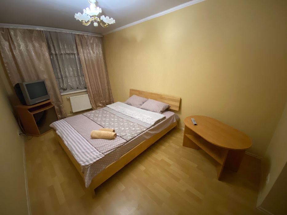 Подобова оренда 4-х кімнатної квартири