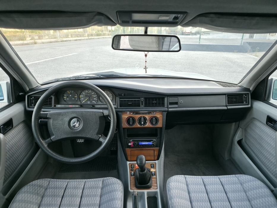 Mercedes Benz 190D 2.5 impecável