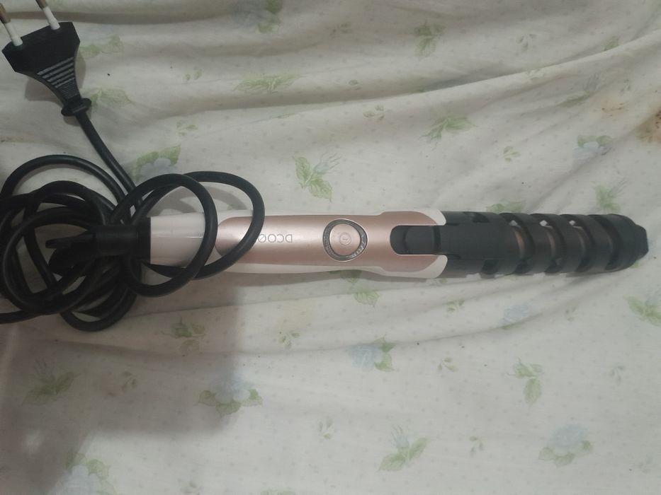 Frisador de cabelo novo 7€