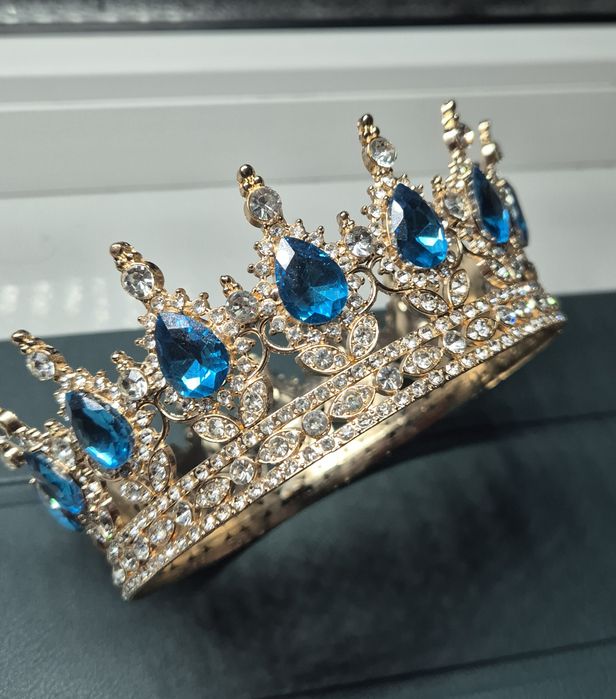 Корона на торт (оренда)