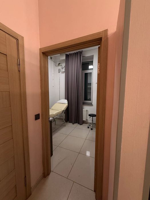 Приміщення в центрі під салон краси/барбершоп / стоматологію