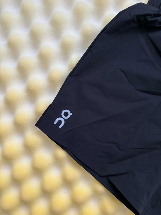 Spodenki treningowe On Running