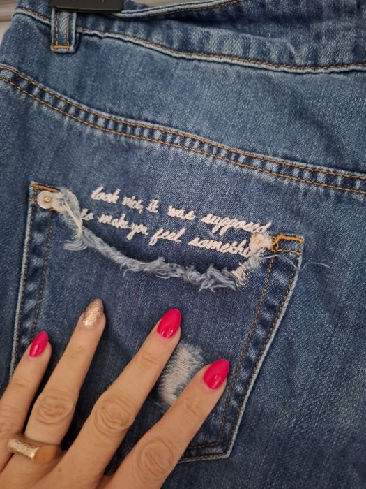 Jeansy 38 rezerved