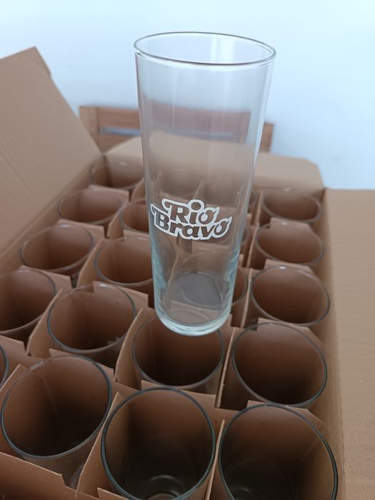 24 copos novos 17cm X 6cm