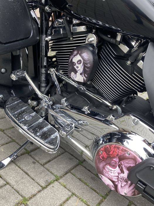 Harley Davidson Street Glide 124 cale 132 km.