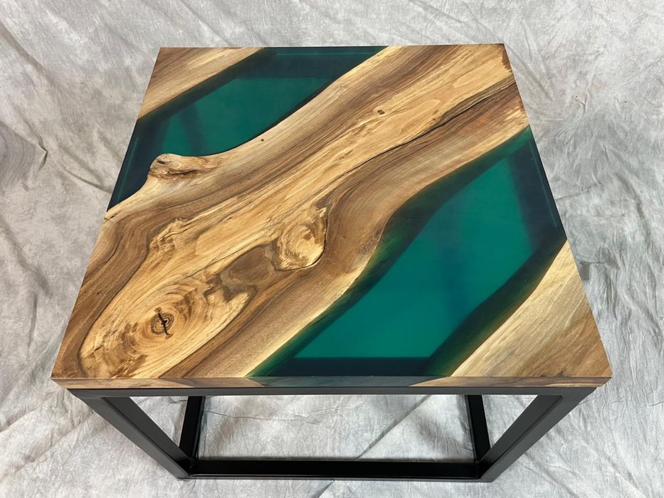 Kwadratowy stolik kawowy żywica orzech