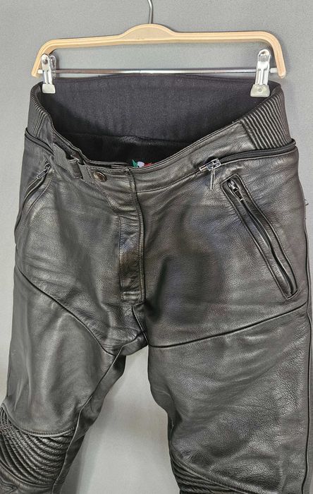 Calça Dainese em Pele