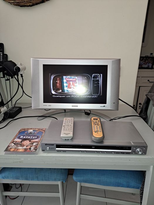 Philips LCD TV Model 17PF9945/121, plus a Pioneer DVD player as a bonus64553193097986121