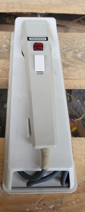 Stary mikrofon Grundig