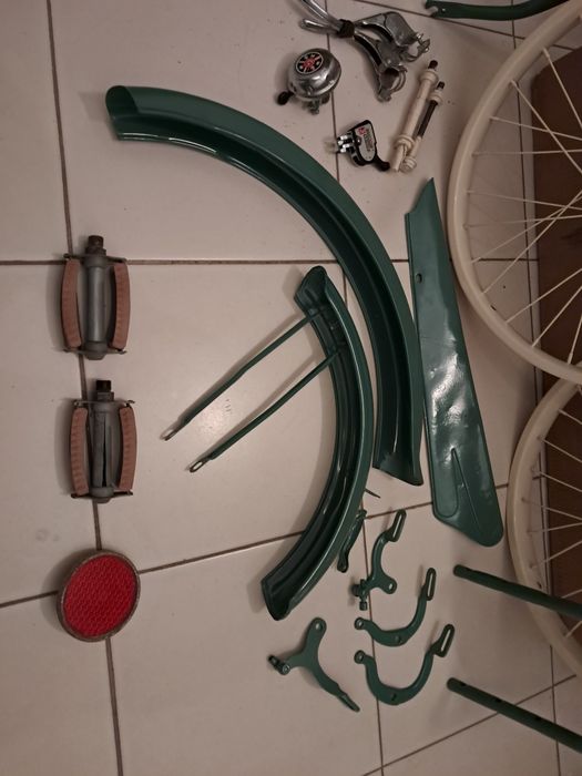 Bicicleta chopper antiga + peças já renovadas/lacadas