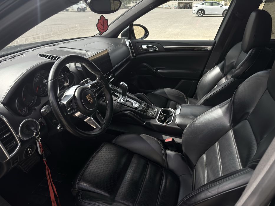 Porsche Cayenne 3.0 V6 Diesel Platinum Edition