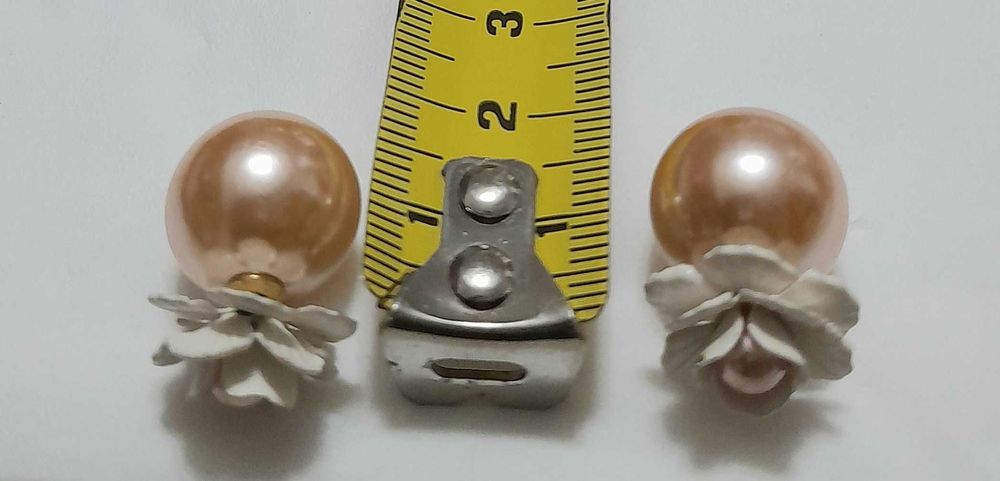 Brincos - Mulher bijutaria