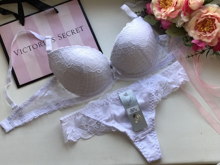 Бюстгальтер на девочку  пушАп