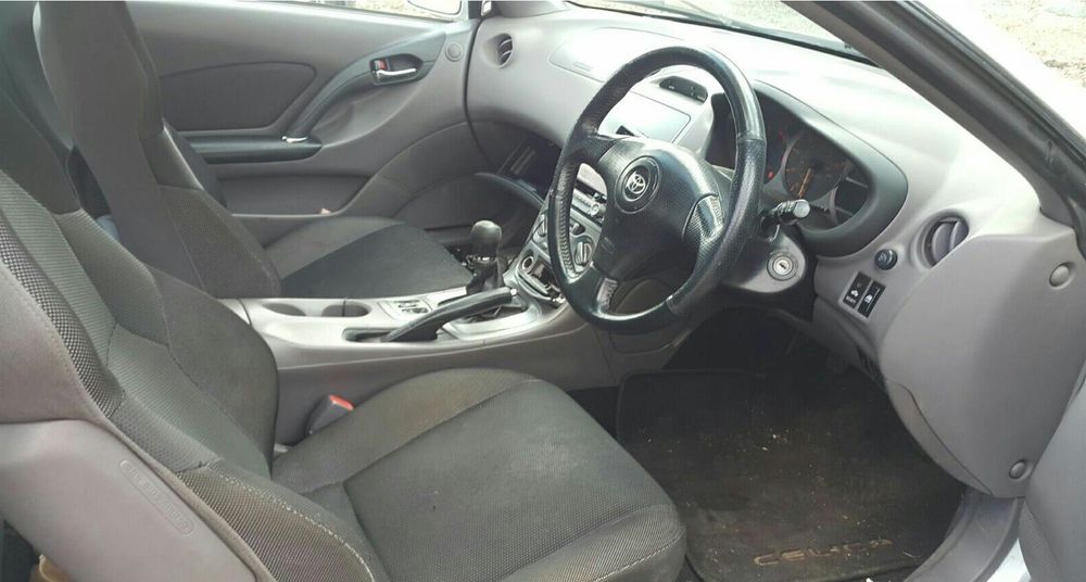 Toyota Celica 1.8 Vvt-I De 2001 Disponível Para Peças