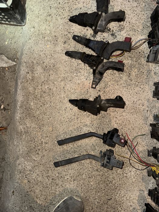 Разборка форд переключатель дворников переклбчатель поворотов аварийка