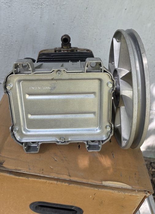 Продам  компрессорную головку блок FINI MK 113