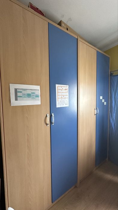 Quarto juvenil/cama com gavetões e roupeiro