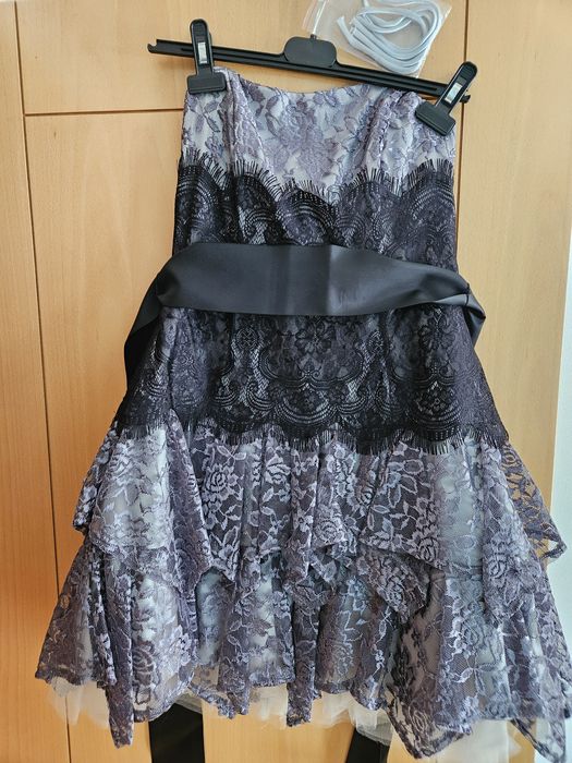 Vestido efeito cai cai cintado ideal.para festas