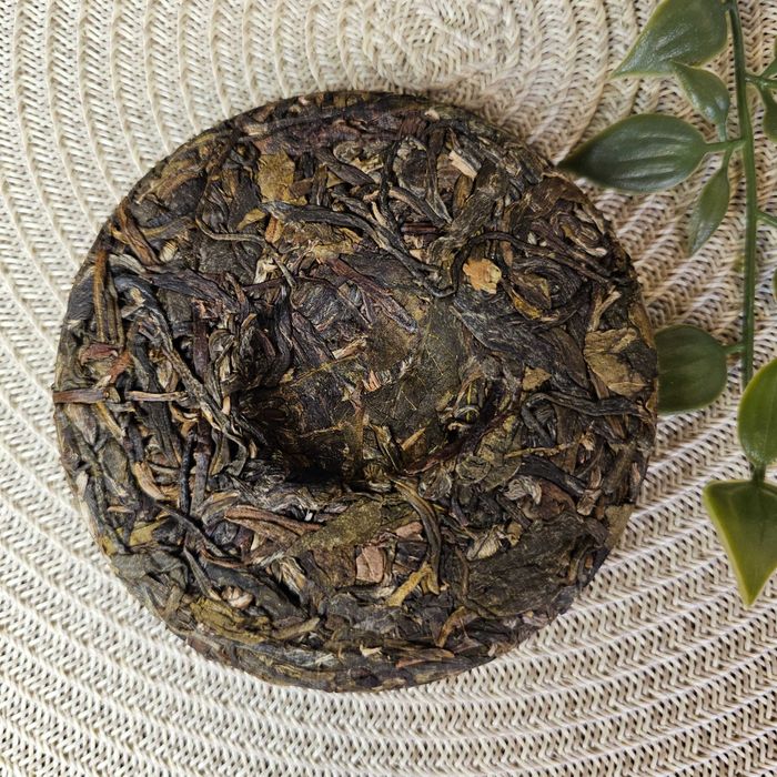 Шэн пуэр 2023г 》китайский зеленый чай 100г《 знаменитые горы Юньнань