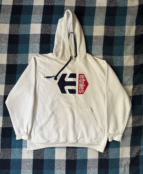худи Etnies rap sk8 ск8