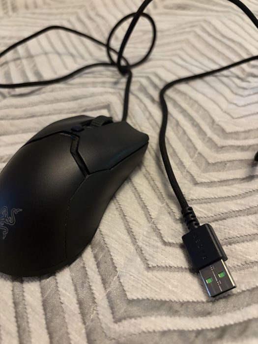 Razer Viper Mini Gaming Mouse – Excelente Estado