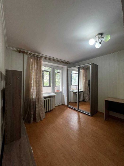 Продам 1 комнатную квартиру (Площадь Победы)